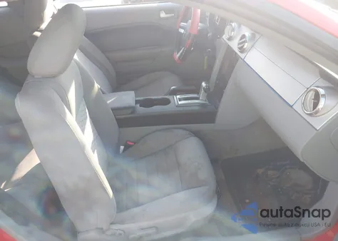 2006 Ford Mustang Gt z USA, uszkodzony, nr VIN 1ZVFT82H965190618